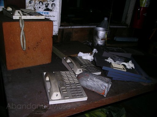 apache warehouse office03.jpg